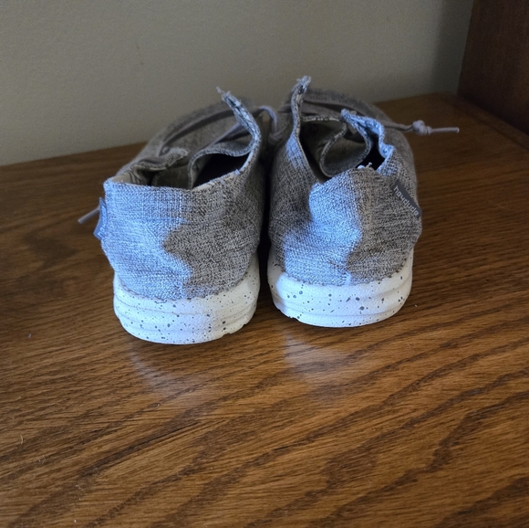 Women's Hey Dude grey Wendy shoes size 8 in very good condition - Picture 8 of 9